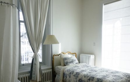 bedroom-690129_960_720